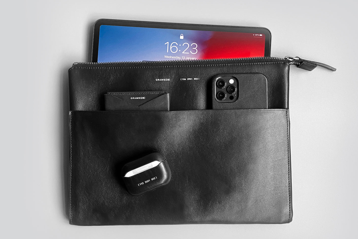 132 Essential Case Pro - GRAMS28 HK